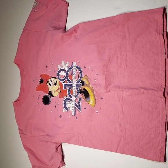 2018 Minnie Mouse Disney Parks Tee Walt Disney World 2018 Size Medium - Picture 1 of 8